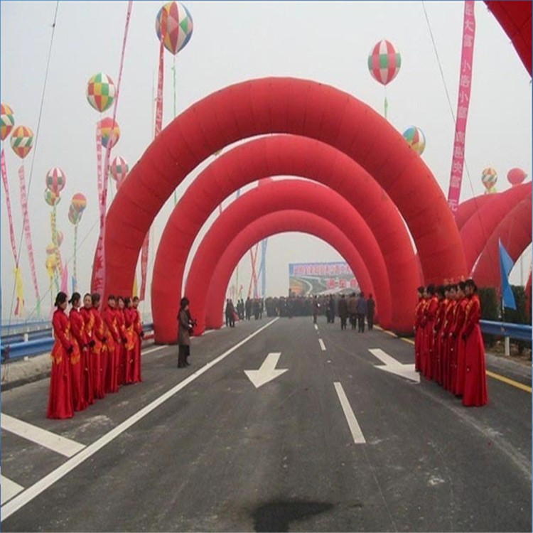 三江开业纯红拱门